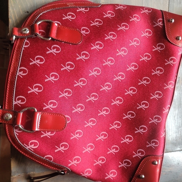 ❤️XOXO Bold Red and Pink Logo Satchel - Picture 8 of 8